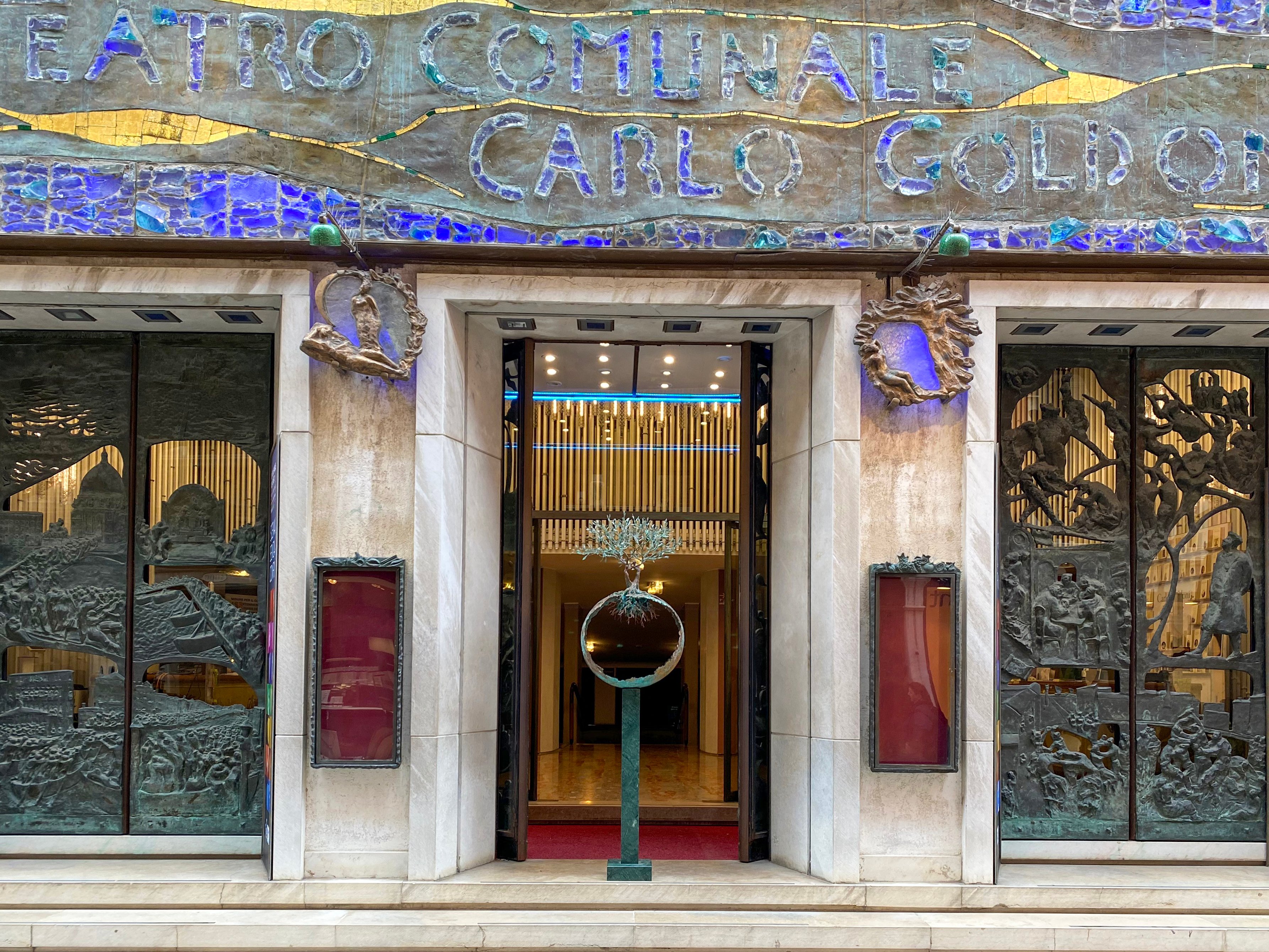 AndreaRoggi_esposizione_TGoldoni_EarthDay